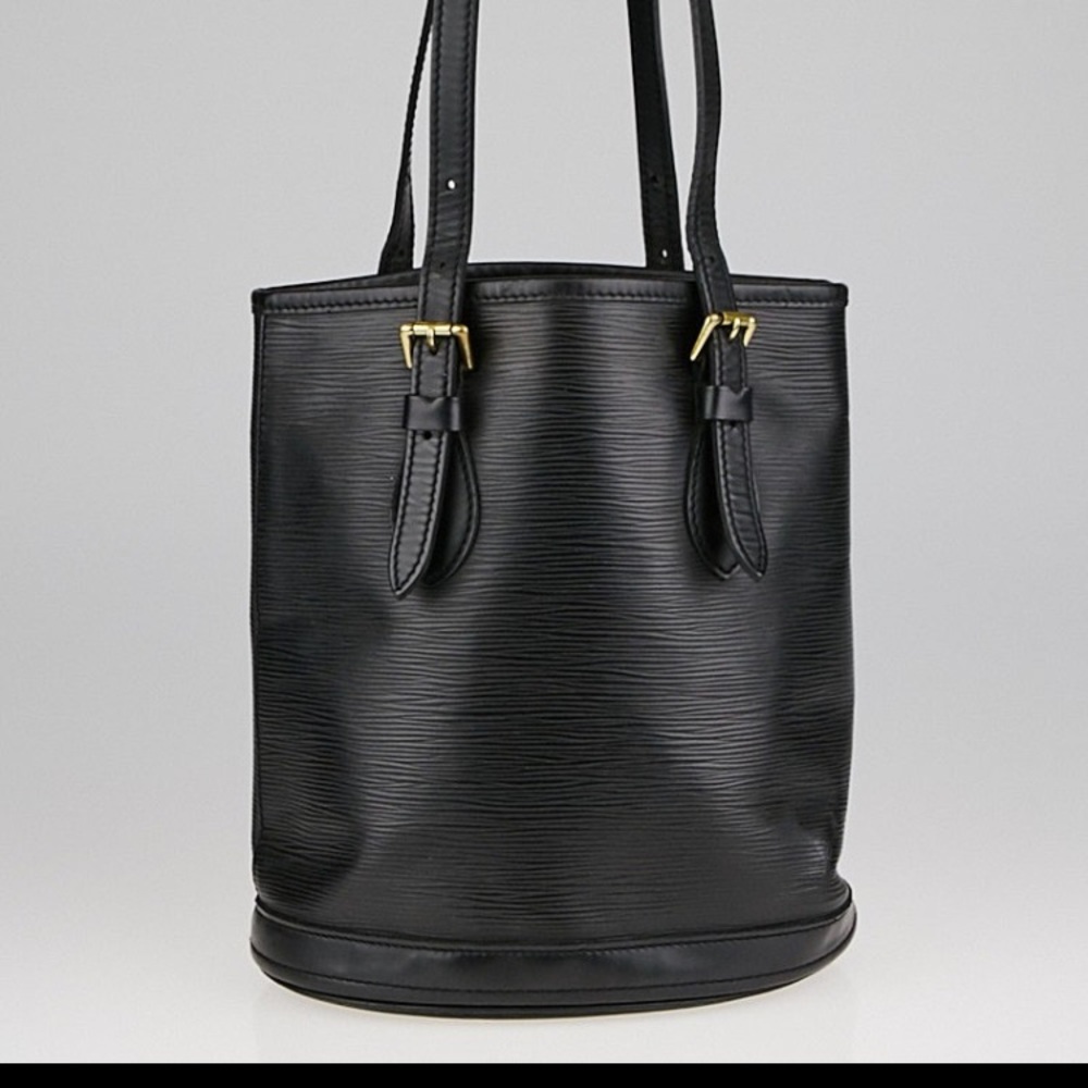 Louis Vuitton black Epi leather bucket bag